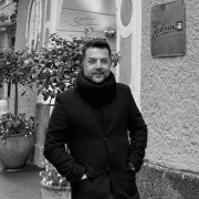 Engin Özkaragöz